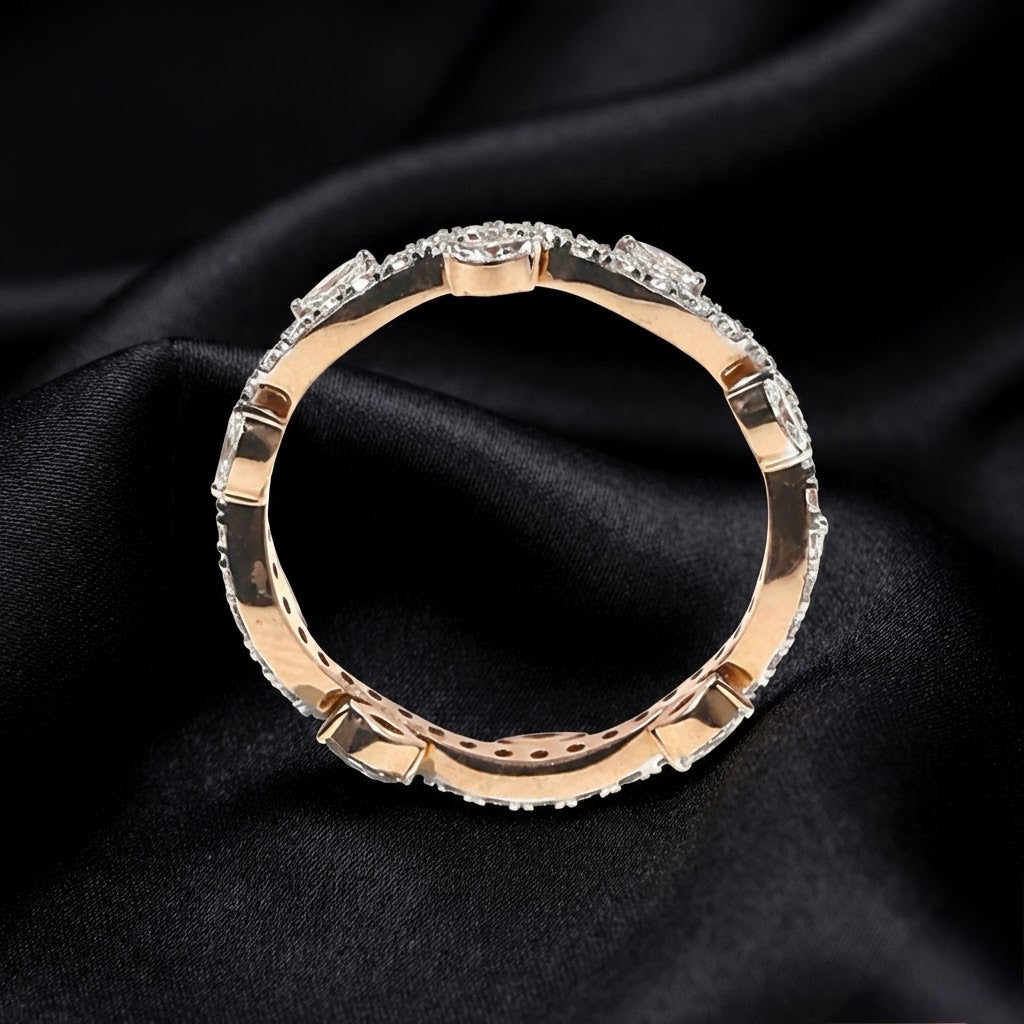 Wavy Band Ring with 0.69 Carats and Marquise-Shaped Accents