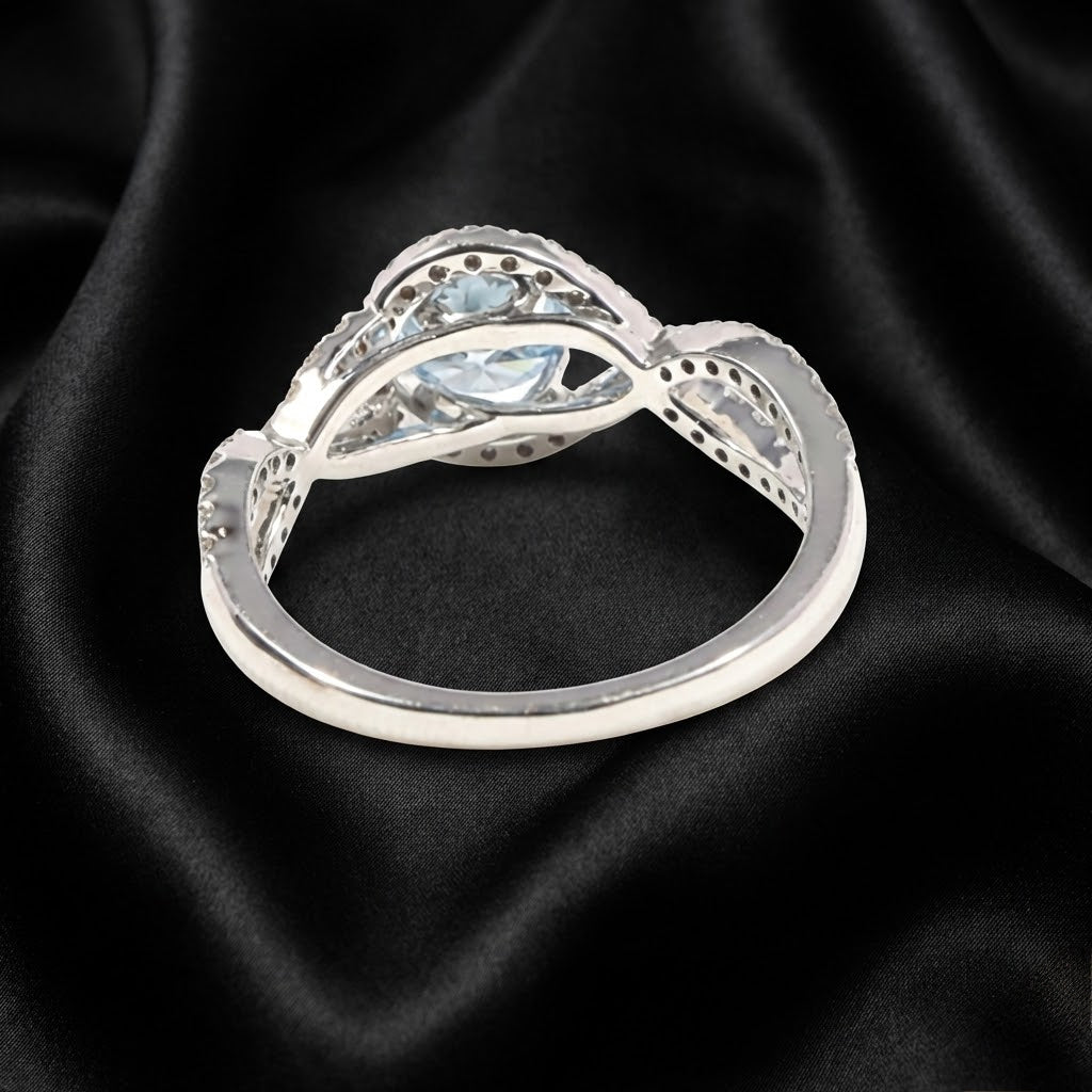 0.70 ct Blue Brilliant-Cut Diamond Ring with Twisted Band and Diamond Halo