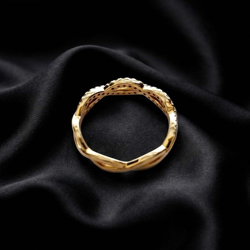 0.30 ct Intertwined Diamond Band Ring