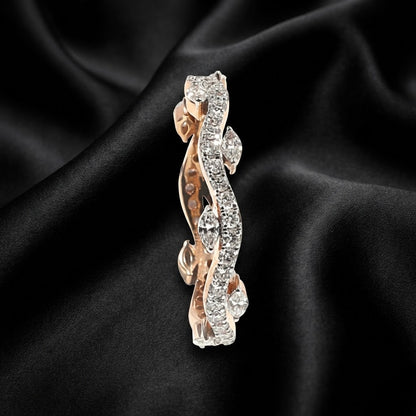 Wavy Band Ring with 0.69 Carats and Marquise-Shaped Accents
