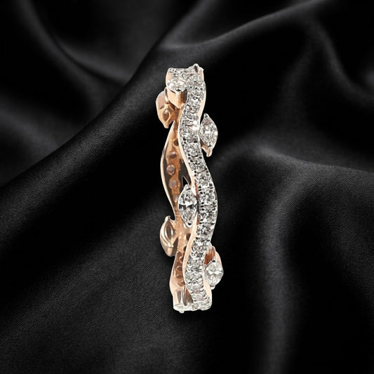 Wavy Band Ring with 0.69 Carats and Marquise-Shaped Accents
