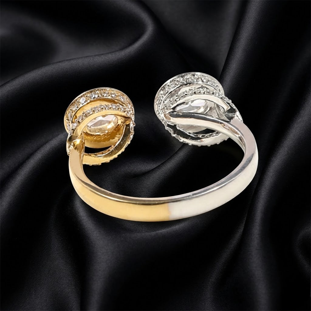 Dual-Tone Oval and Halo Diamond Lab-Grown Ring, 1 Carat