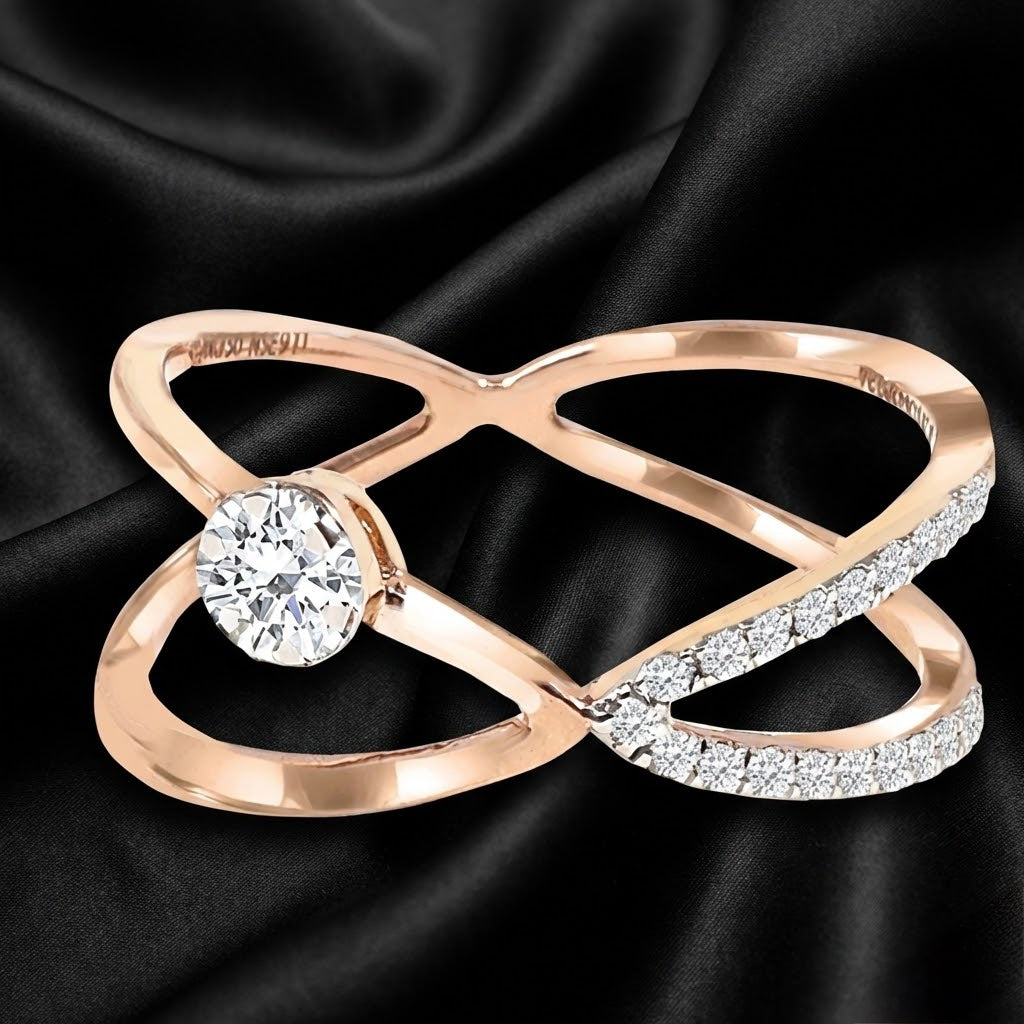 Modern Geometric Lab-Grown Diamond Ring with 0.20 Carats of Round Diamonds