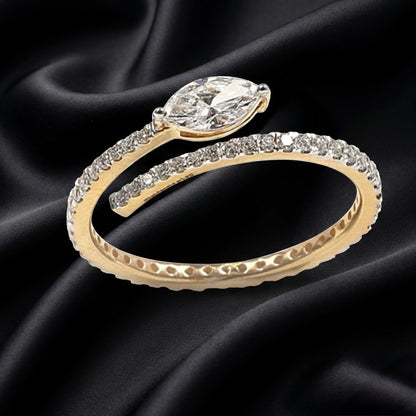 Open-Ended Marquise and Round Diamond Ring with 0.70 Carats Lab-Grown Diamonds